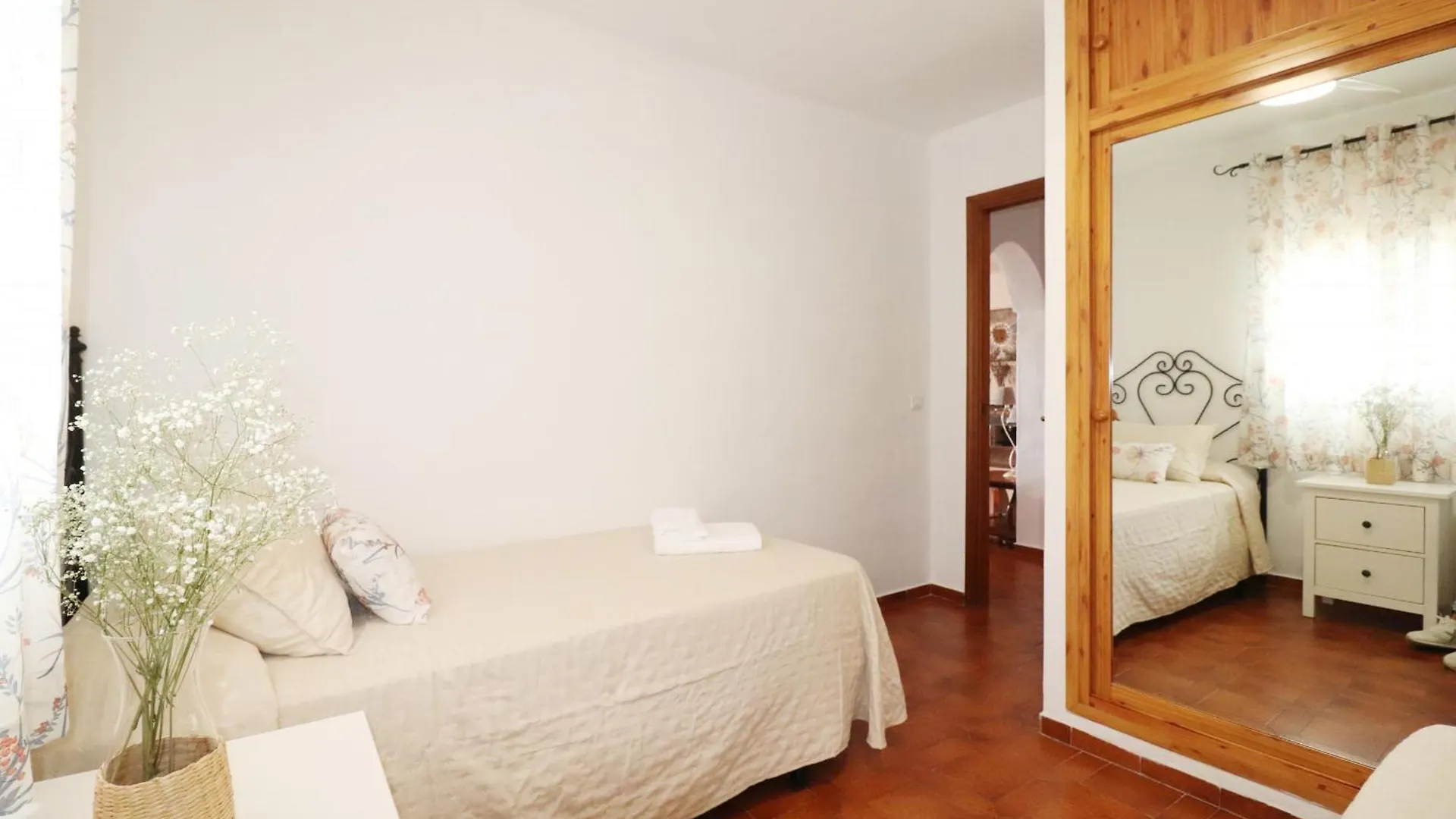 Villa El Barco Spainsunrentals 1200 Nerja