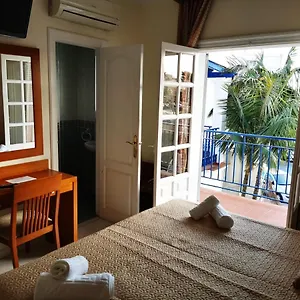 Couette-café Marazul, Nerja